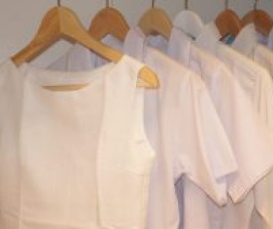 Minimalist Work Wardrobe: Guide To Dressing For Work